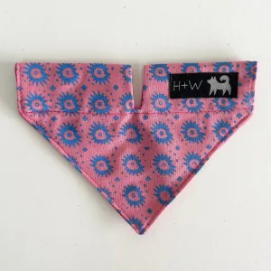 Hiro Wolf Dog Bandana: Nebula