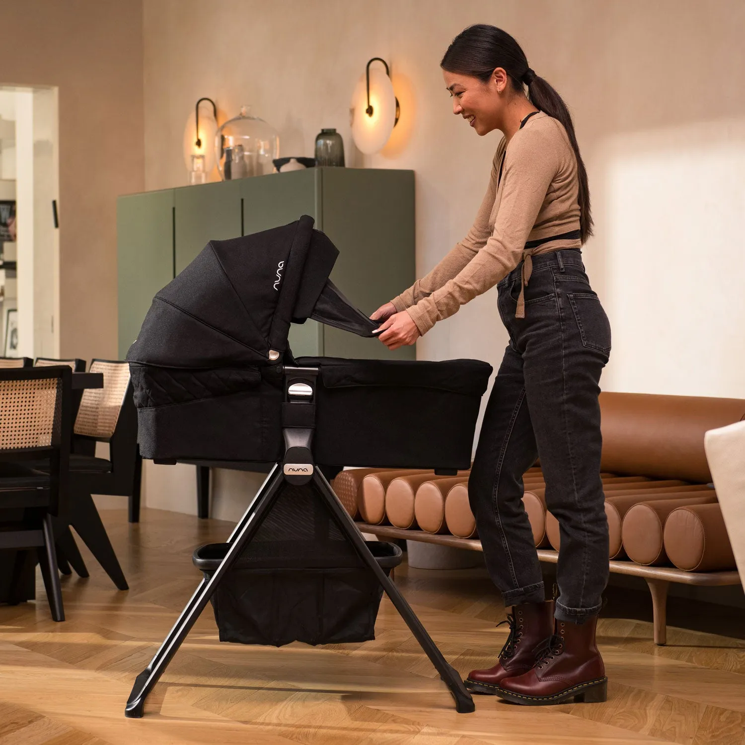 Nuna MIXX Series Bassinet   Stand
