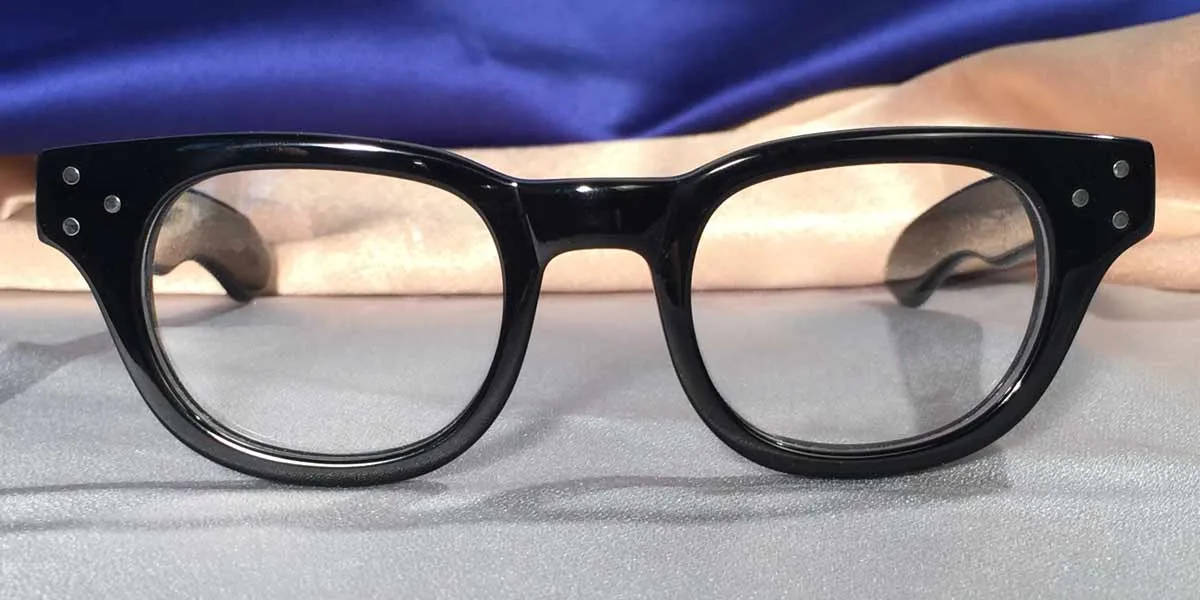 Profiles: The CEO – Classic Black Rounded Rectangular Frames